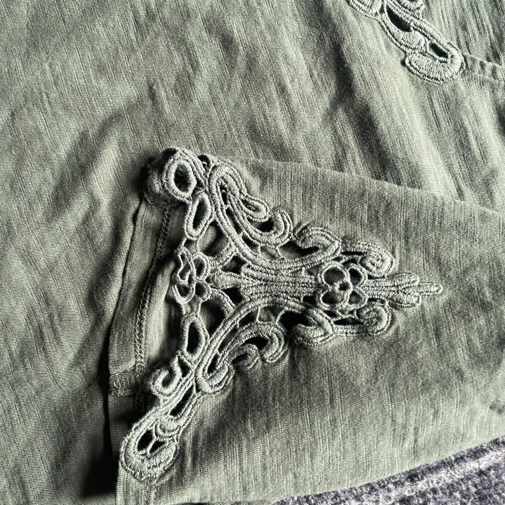 Land's End Women's Elbow Sleeve Slub Lace Trim T-Shirt 100% cotton Size L - Picture 4 of 6